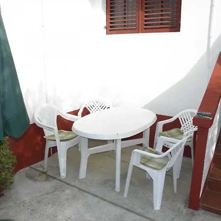 Pere - Parking And Barbecue Lejlighed Povljana
