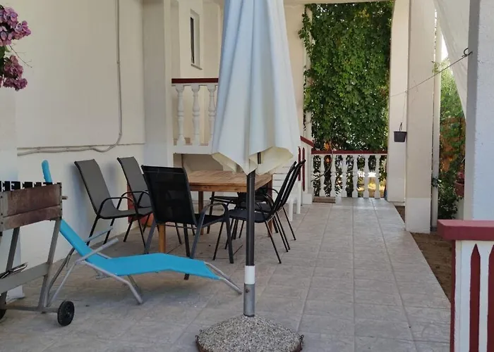 Pere Apartment *
