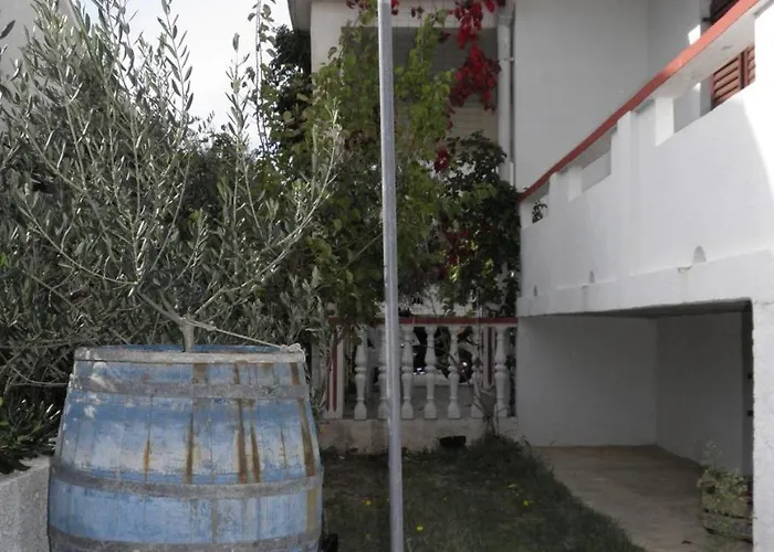 Pere Apartment